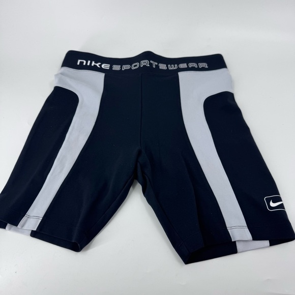 Nike Black and White Sportswear Tights / Compression Shorts - Picture 2 of 10